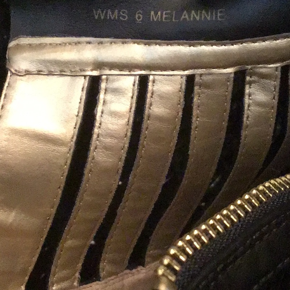 Small wedge sandle